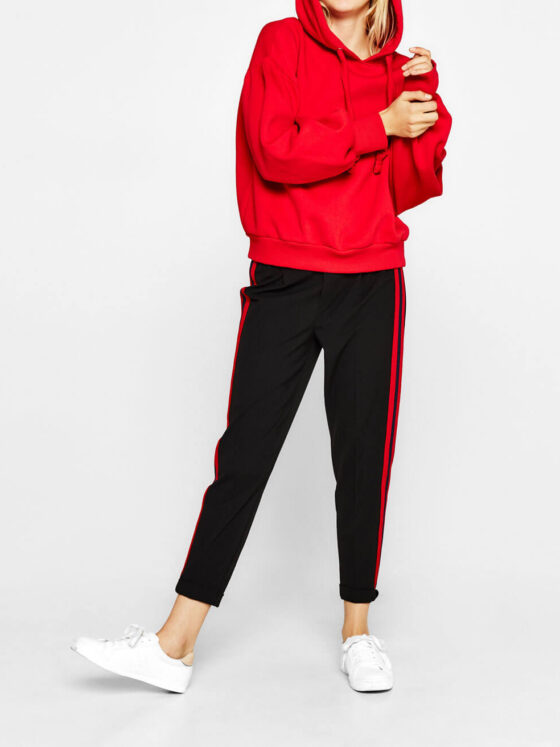 Jogging trousers with side